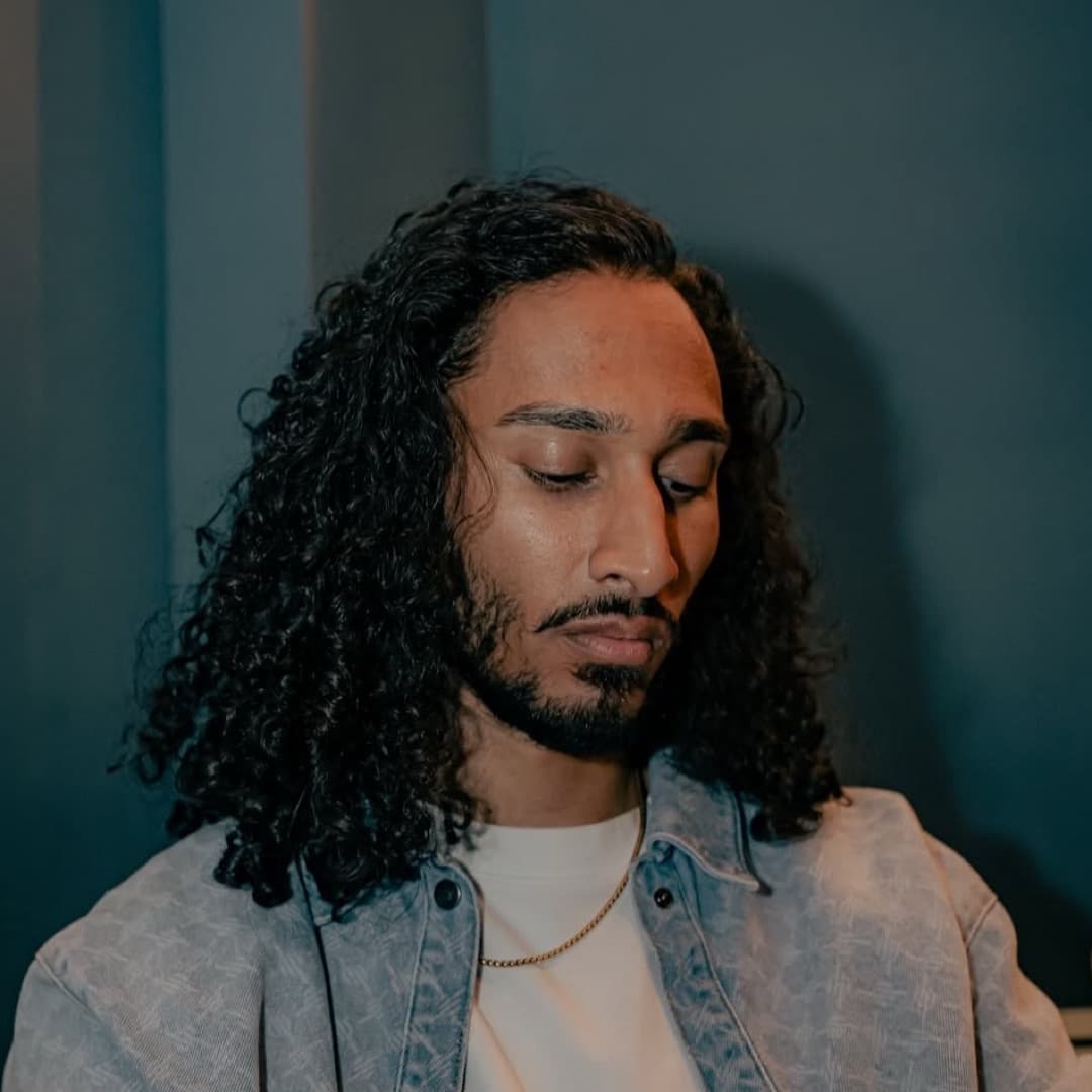 OmarMakesMusic's artist profile image
