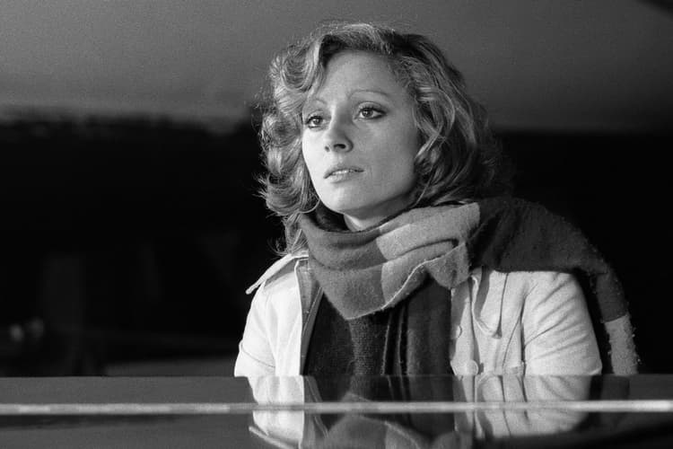 Véronique Sanson artist profile image