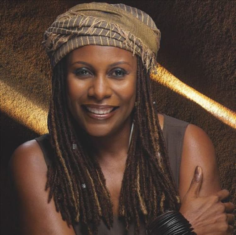 Brenda Russell artist profile image