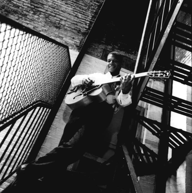 Mark Whitfield artist profile image