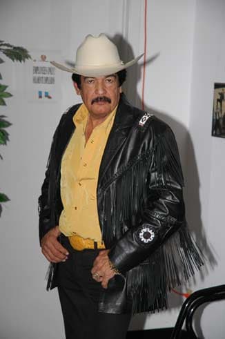 Beto Quintanilla artist profile image