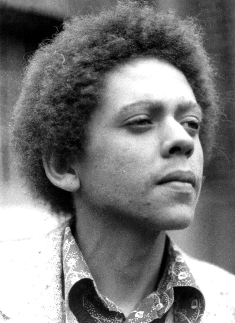 Blondie Chaplin artist profile image