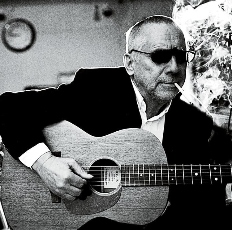 Totta Näslund artist profile image