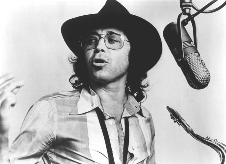 Gato Barbieri artist profile image