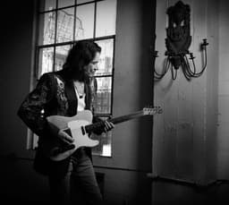 Robben Ford's artist profile image