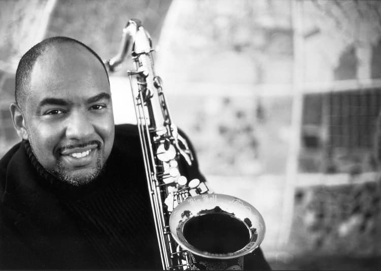 Gerald Albright artist profile image