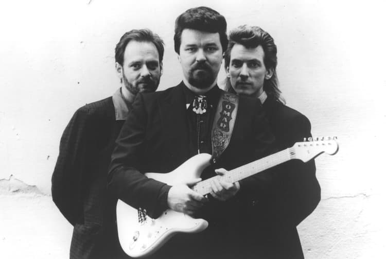 Omar and The Howlers artist profile image