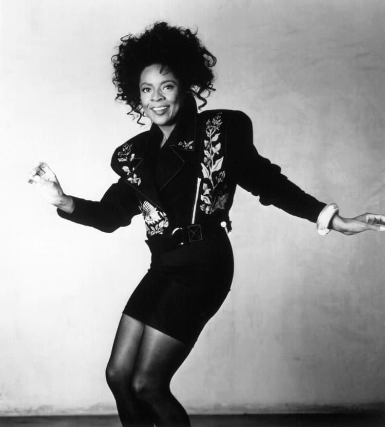 Thelma Houston artist profile image