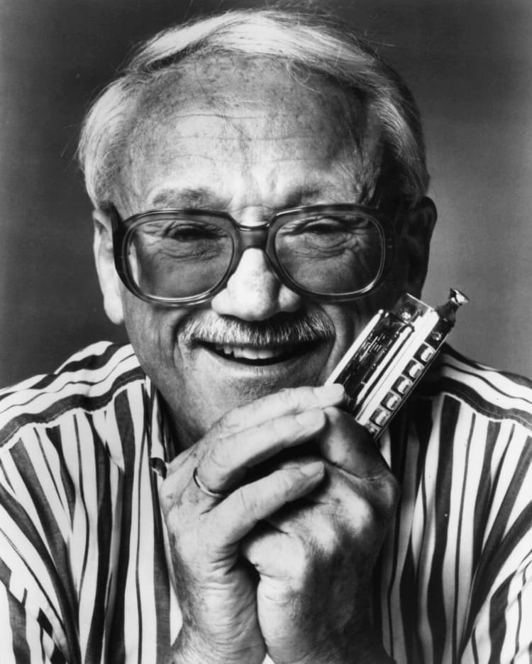 Toots Thielemans artist profile image
