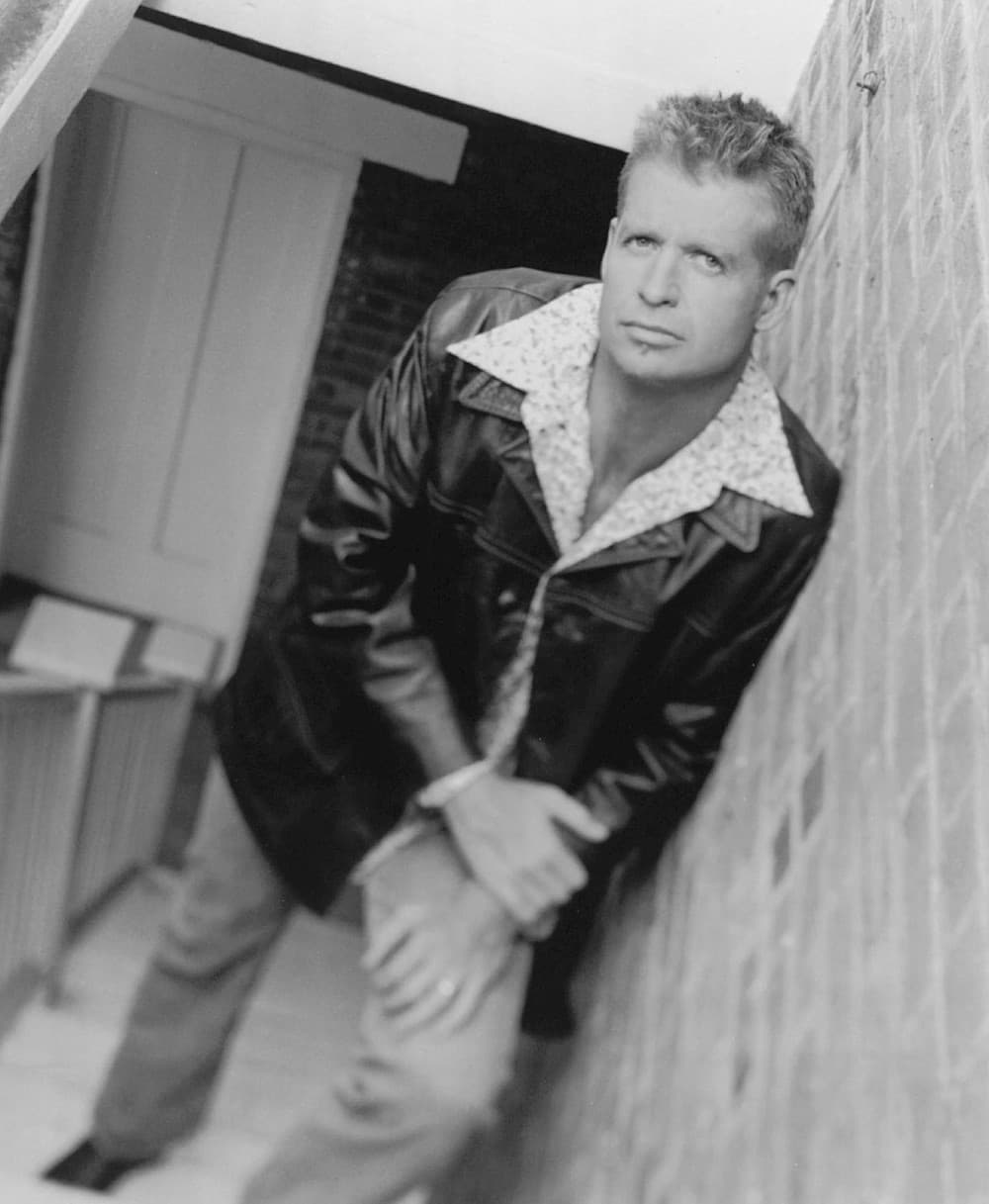 Charlie Robison's artist profile image