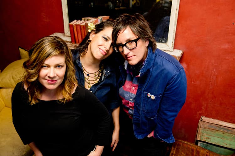 Luscious Jackson artist profile image