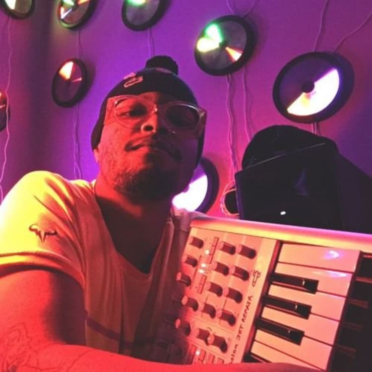 Matt Martians artist profile image