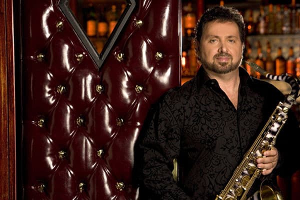 Richard Elliot's artist profile image