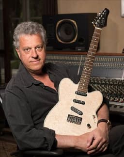 Paul Brown's artist profile image