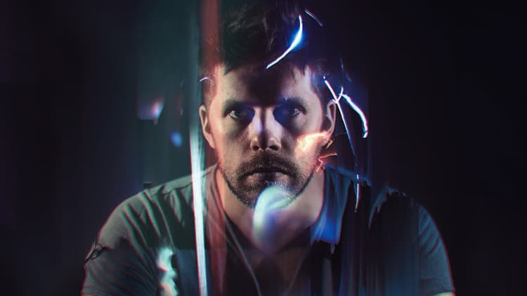 Simon Viklund artist profile image