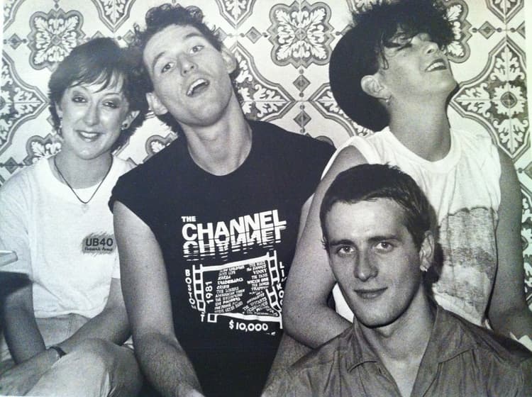 Au Pairs artist profile image