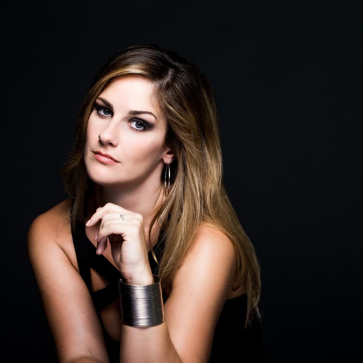 Lindsey Webster artist profile image