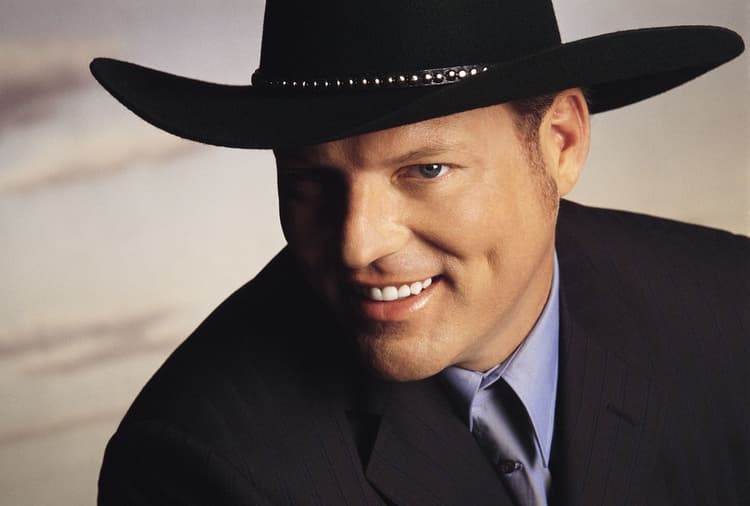 John Michael Montgomery artist profile image