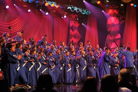 Chicago Mass Choir artist profile image