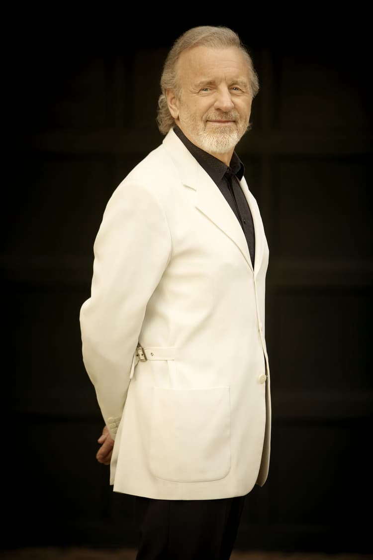 Colm Wilkinson artist profile image