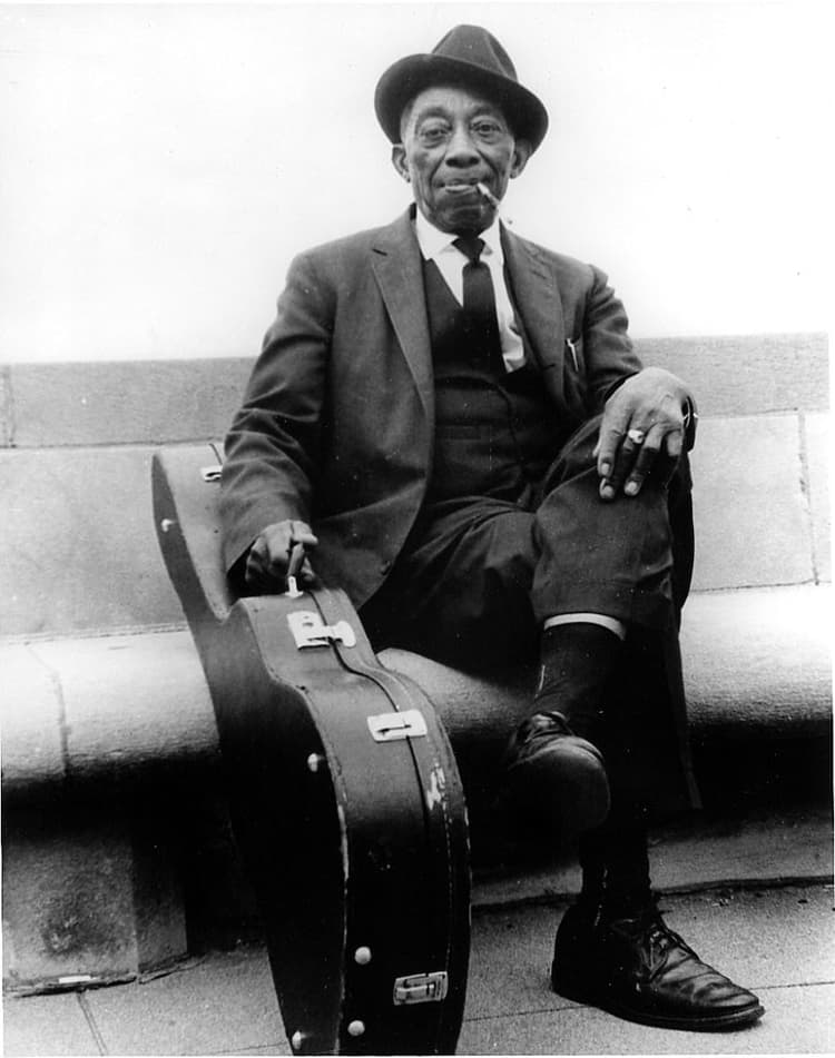 Mississippi John Hurt artist profile image