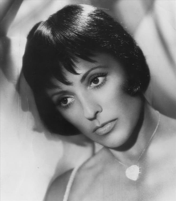Keely Smith artist profile image