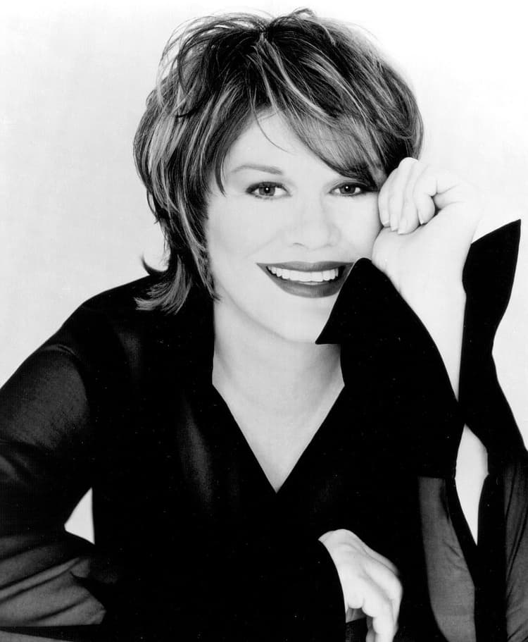 K.T. Oslin artist profile image