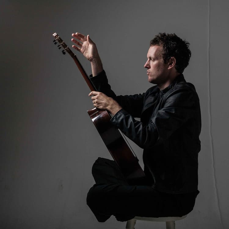 Derek Gripper artist profile image