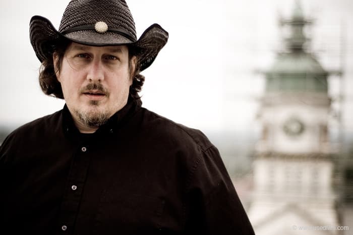 Kevn Kinney artist profile image