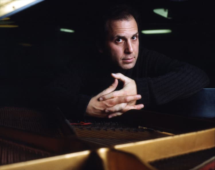 Larry Goldings artist profile image