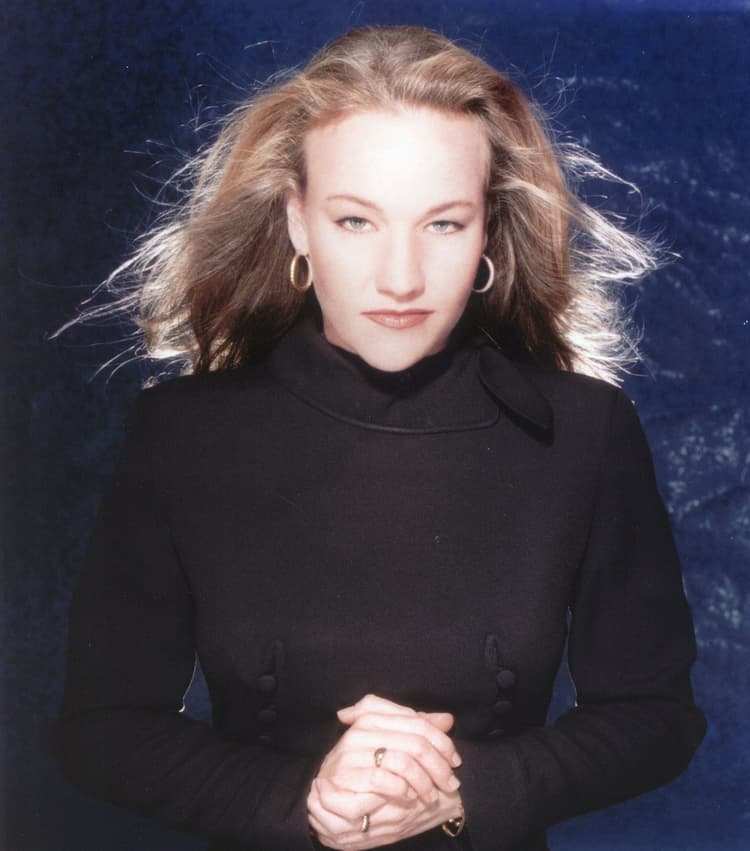 Carol Duboc artist profile image