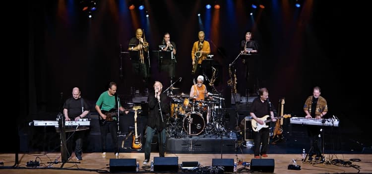 Lighthouse artist profile image