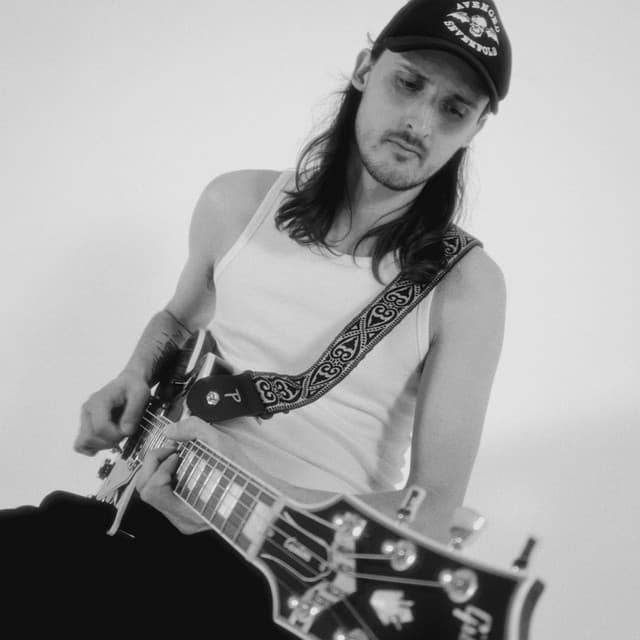 Silver Throne artist profile image