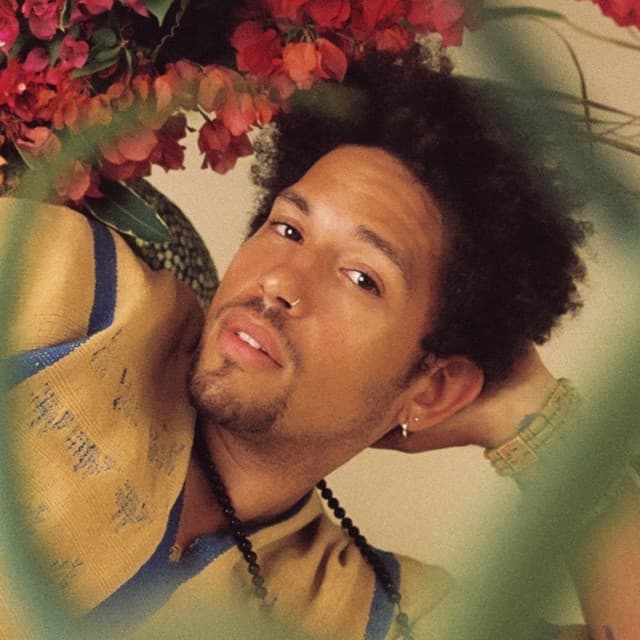 NoMBe artist profile image