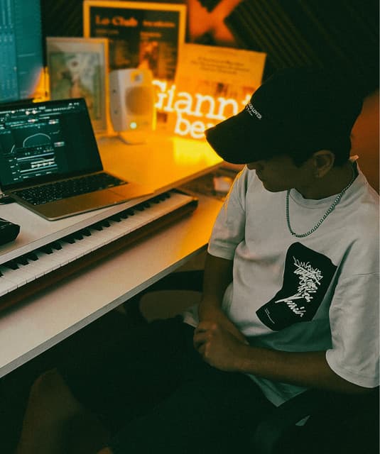 Gianni artist profile