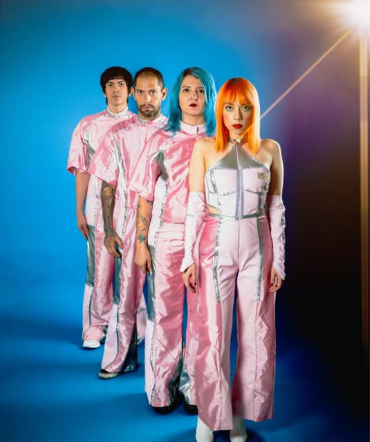 Descartes A Kant's artist profile image