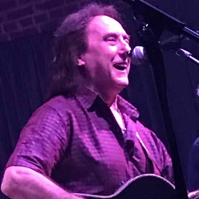 Denny Laine's artist profile image