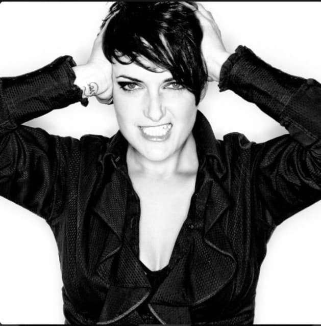 Sian Evans artist profile image
