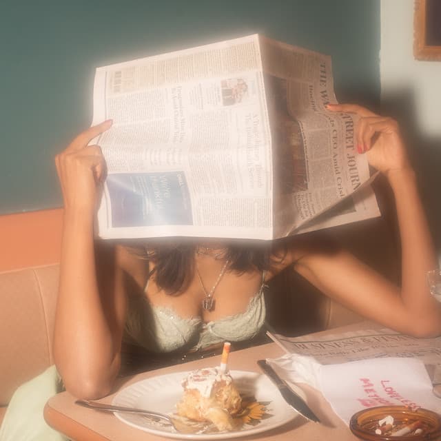 Anjulie artist profile image