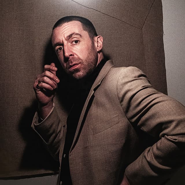 Miles Kane artist profile image