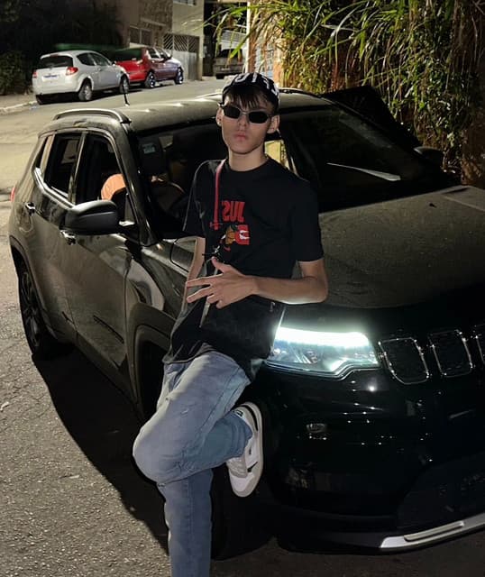 Dexhenry artist profile image