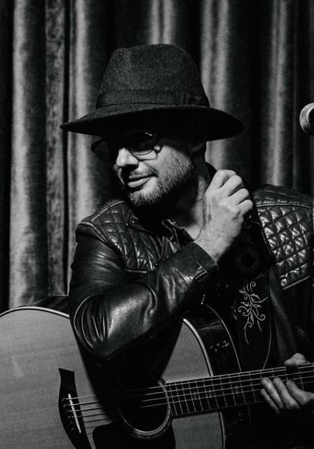 Dave Hanson artist profile image