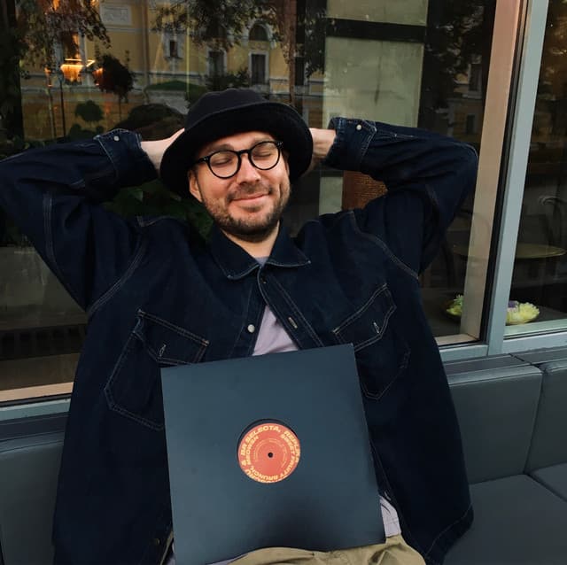 Scruscru artist profile image