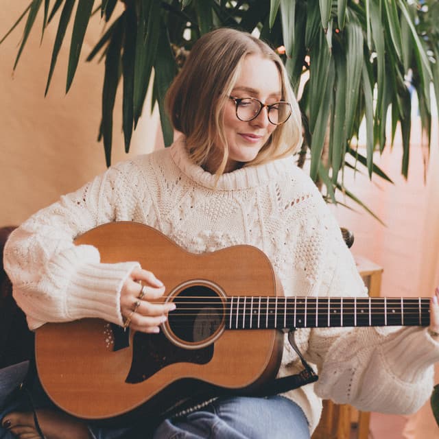 Áine Deane artist profile image