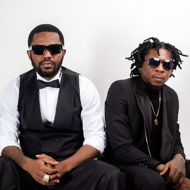R2Bees artist profile image