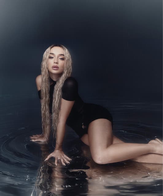 Lola Indigo artist profile image