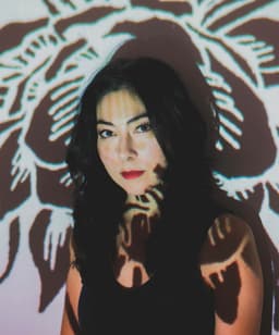 Heather Maloney's artist profile image