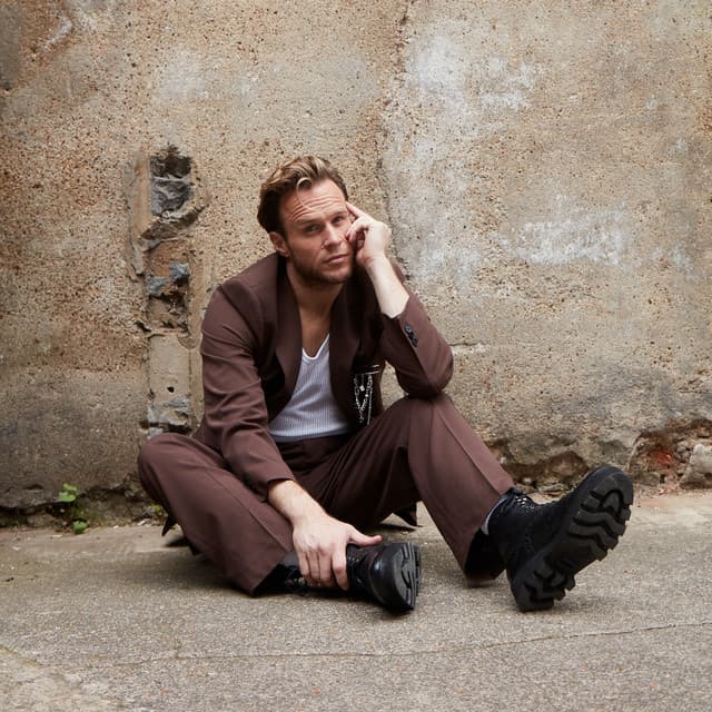 Olly Murs's artist profile image