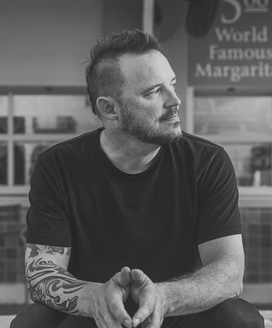 Eric Swanson artist profile image