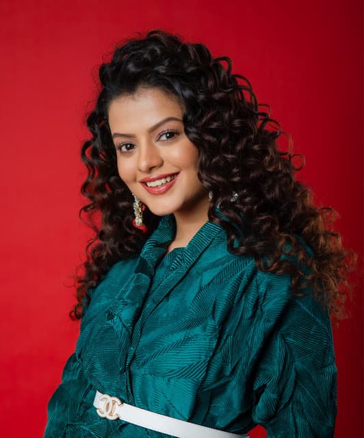 Palak Muchhal profile